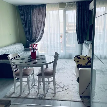 Apartman Admiral Plasa Studiyo-25c *